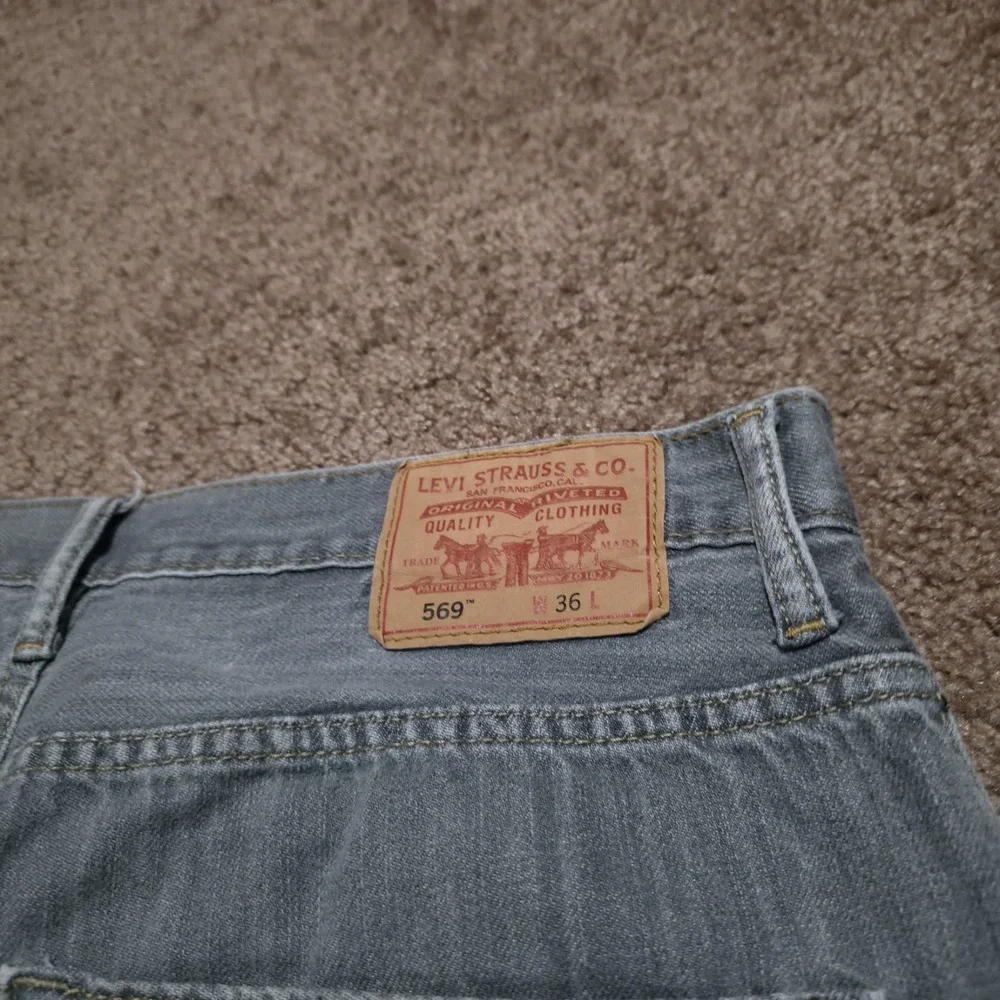Levis 569 Shorts Mens 36 Gray‎ Denim Bermuda Jorts Casual Summer Faded Wash